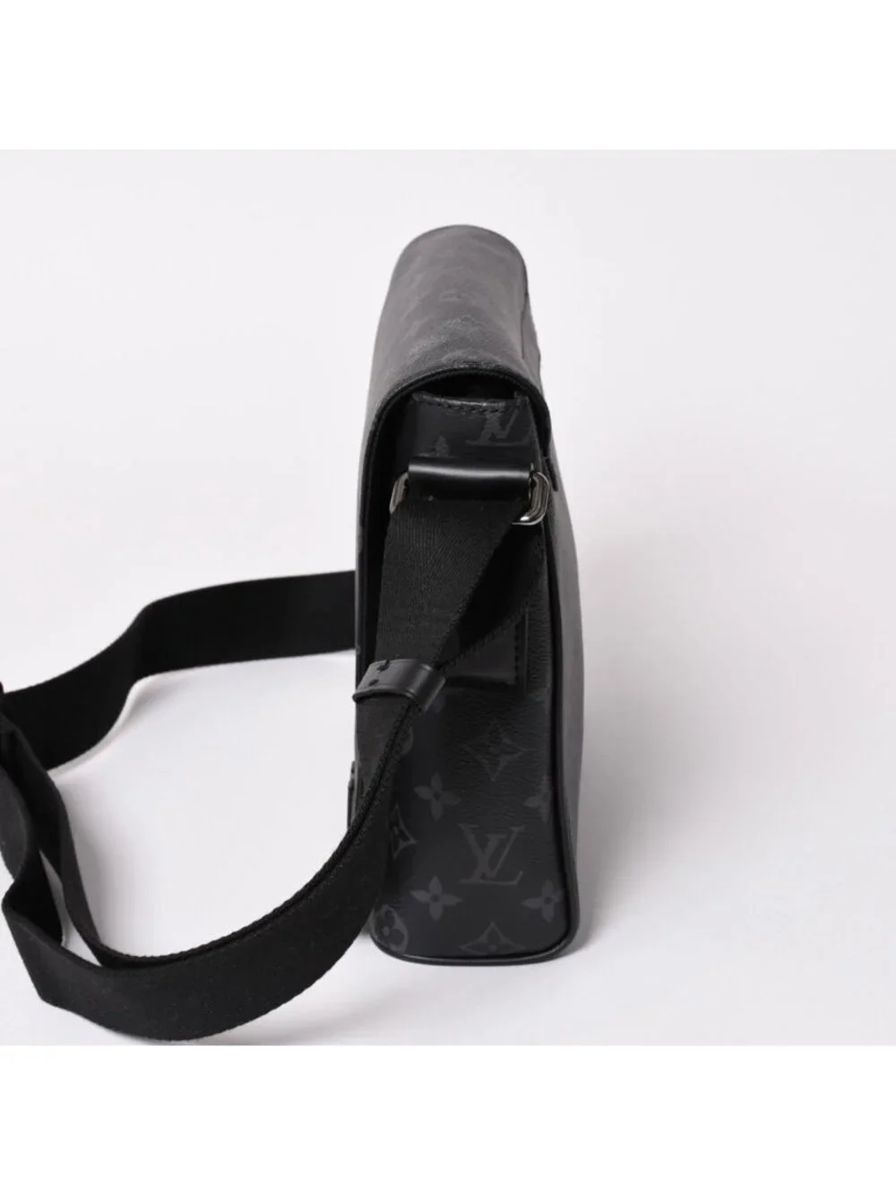 Louis Vuitton District PM Shoulder Bag Monogram Eclipse Canvas